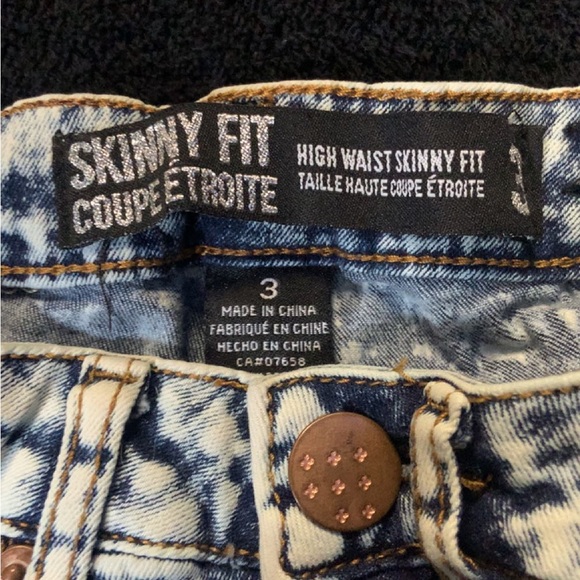 SKINNY FIT high waisted bleached washed skinny ripped jeans size 3! - Picture 4 of 4